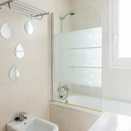 Villa Wonderful Private In Golden Park Residence. *