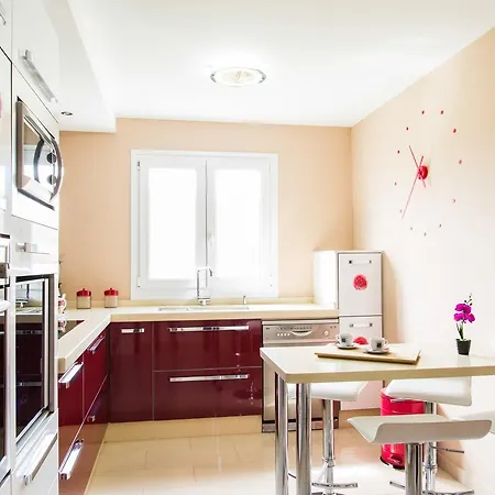Villa Wonderful Private In Golden Park Residence.