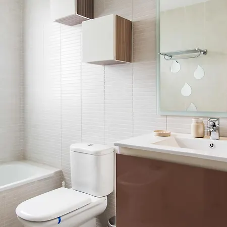 Villa Wonderful Private In Golden Park Residence. *