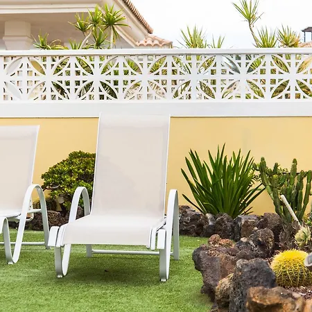 Wonderful Private In Golden Park Residence. Corralejo