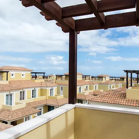 Wonderful Private In Golden Park Residence. * Corralejo